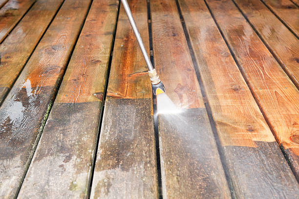 Best Deck and Patio Pressure Washing in Riverbank, CA